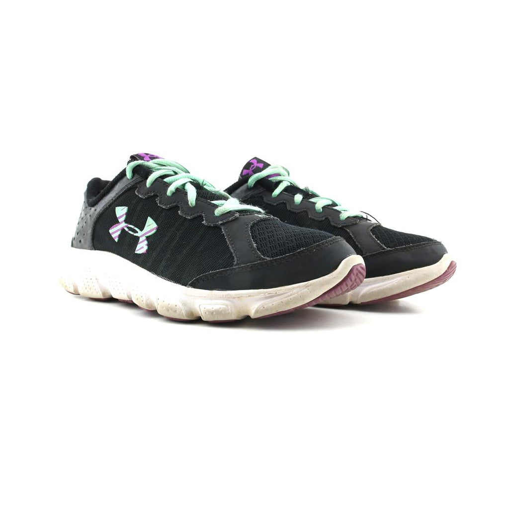 UNDER ARMOUR ASSERT 6