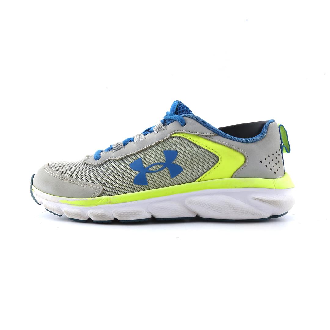 UNDER ARMOUR  ASSERT 9