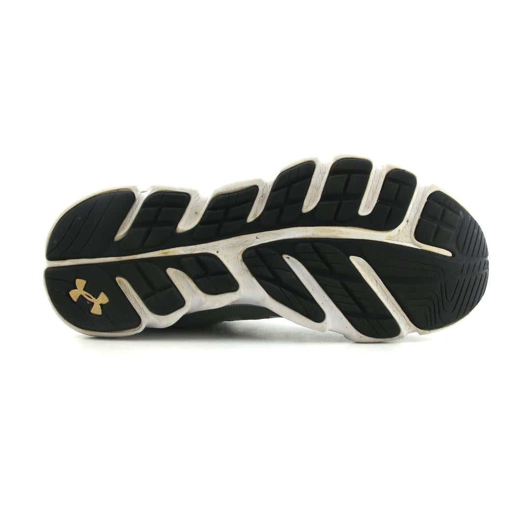 UNDER ARMOUR MICRO G ASSERT 7