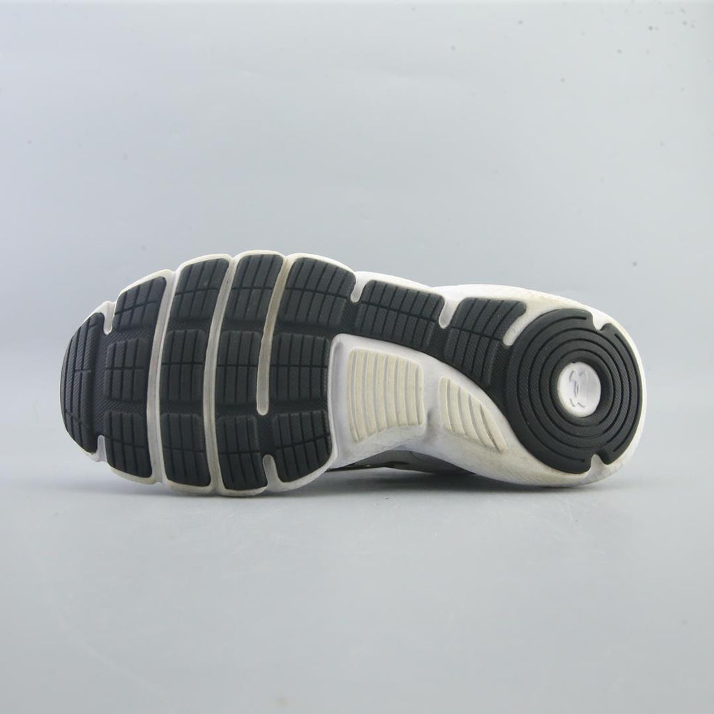UNDER ARMOUR CHARGED ASSERT 9