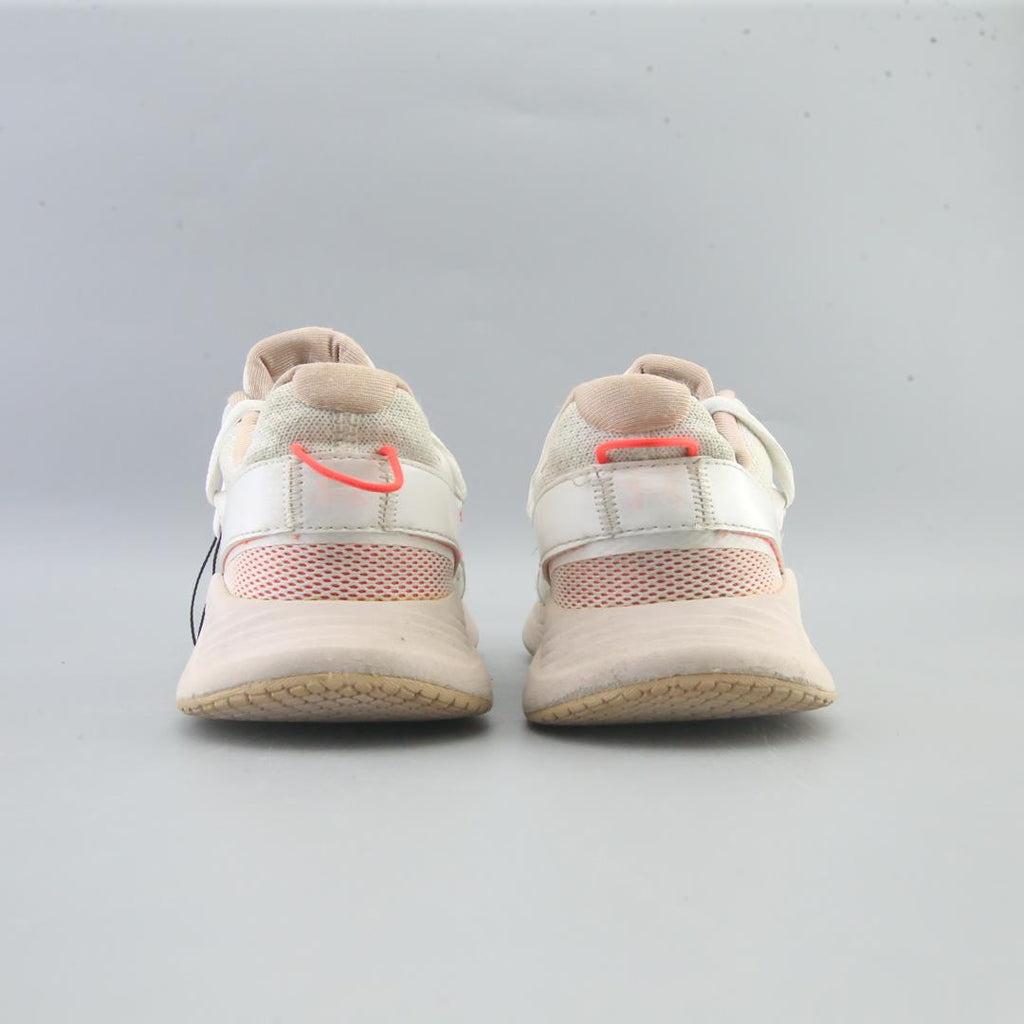 UNDER ARMOUR CHARGED BREATHE