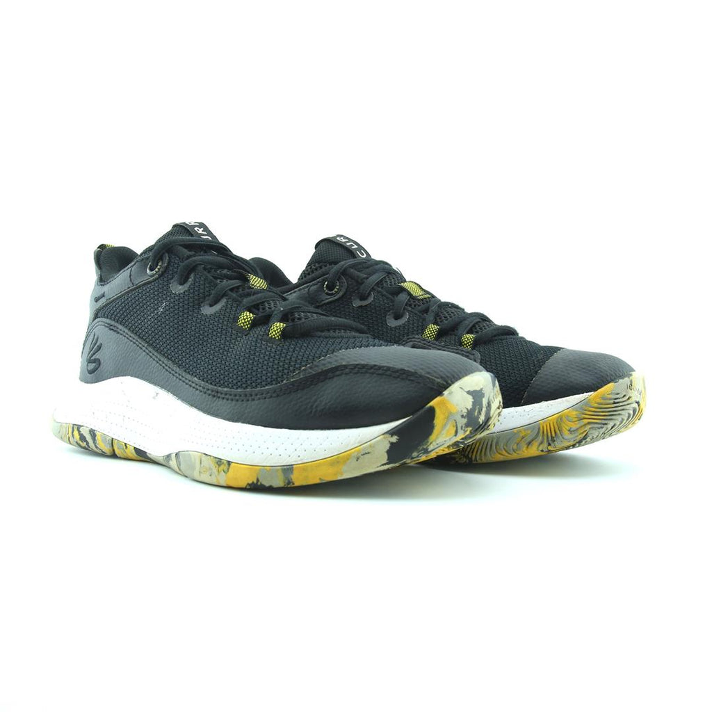 UNDER ARMOUR  CURRY 3Z5