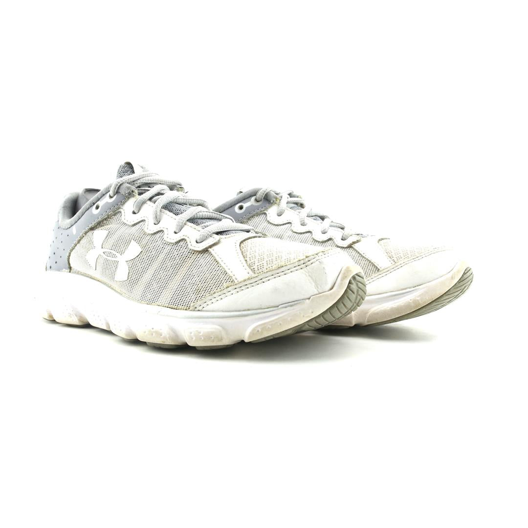 UNDER ARMOUR ASSERT 6