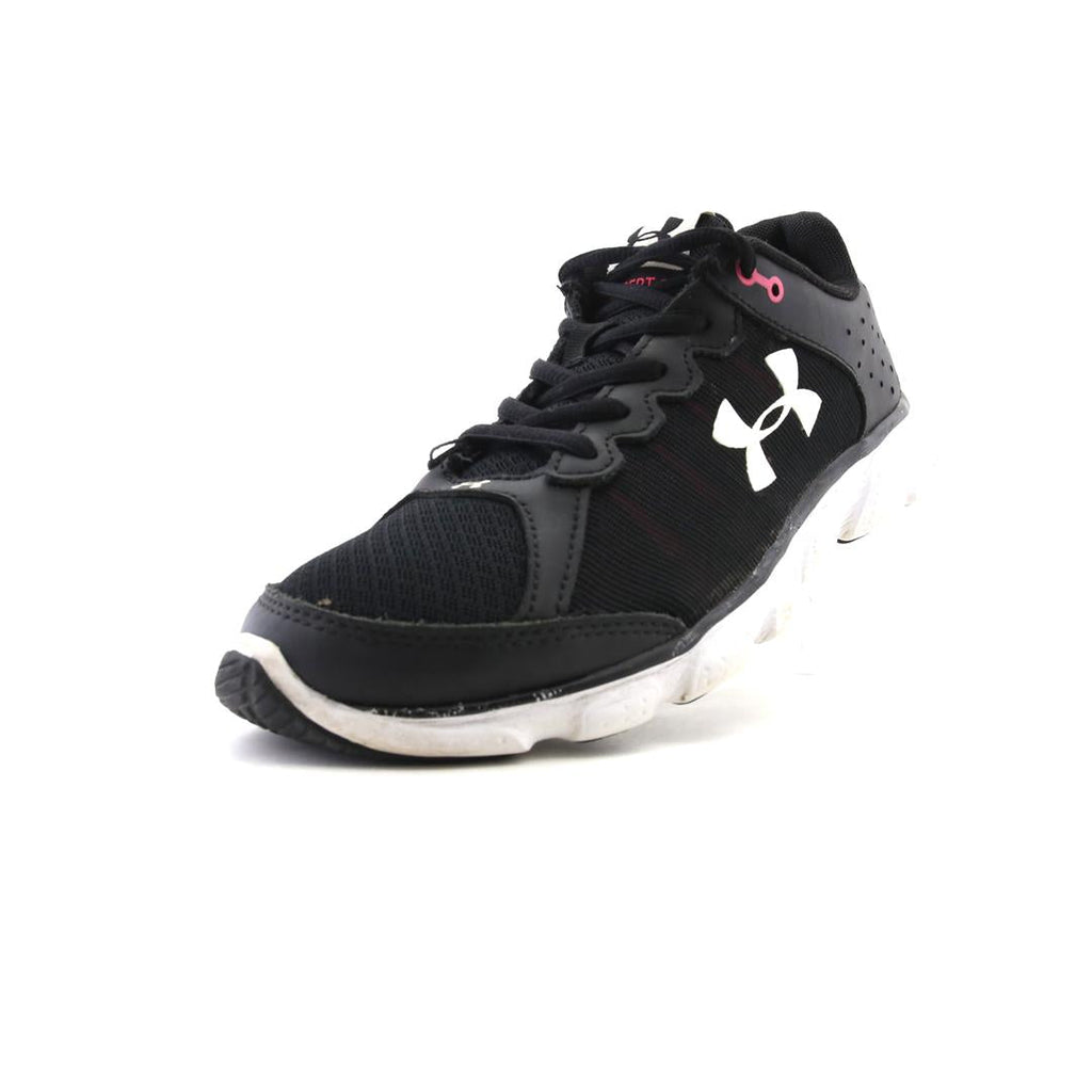 UNDER ARMOUR ASSERT 6