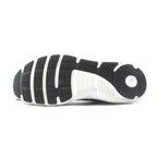 UNDER ARMOUR ASSERT 9
