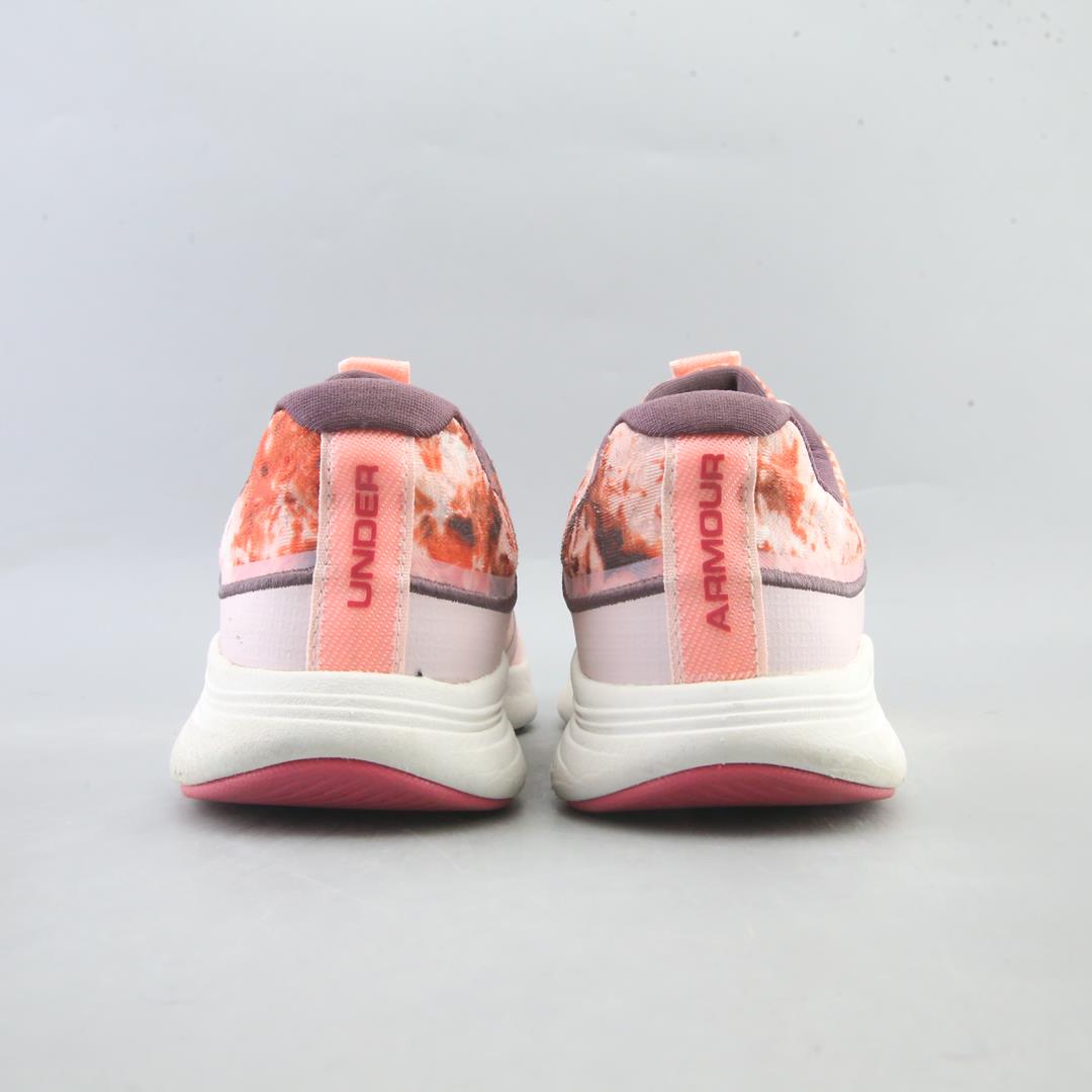 UNDER ARMOUR BREATHE BLISS