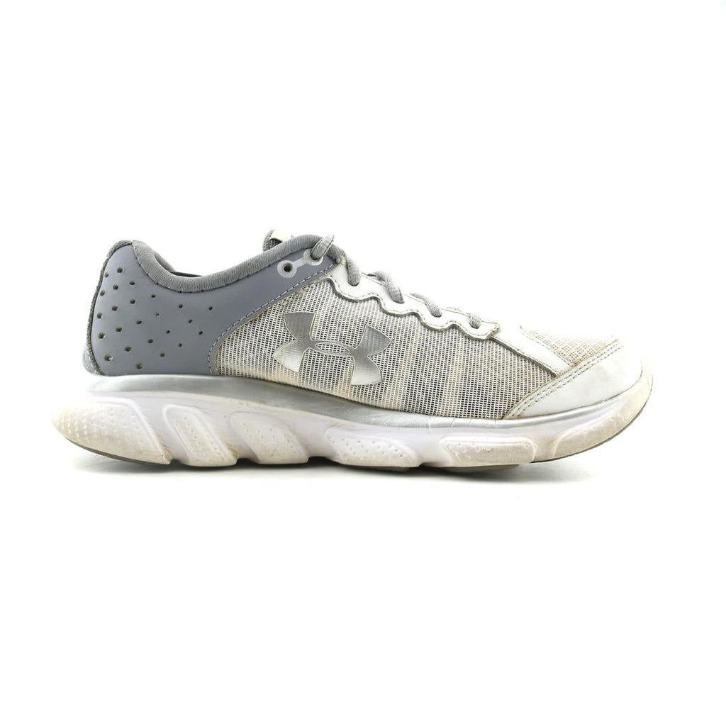 UNDER ARMOUR ASSERT 6