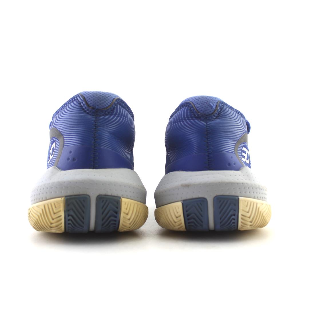 UNDER ARMOUR  UA SC 3ZERO III