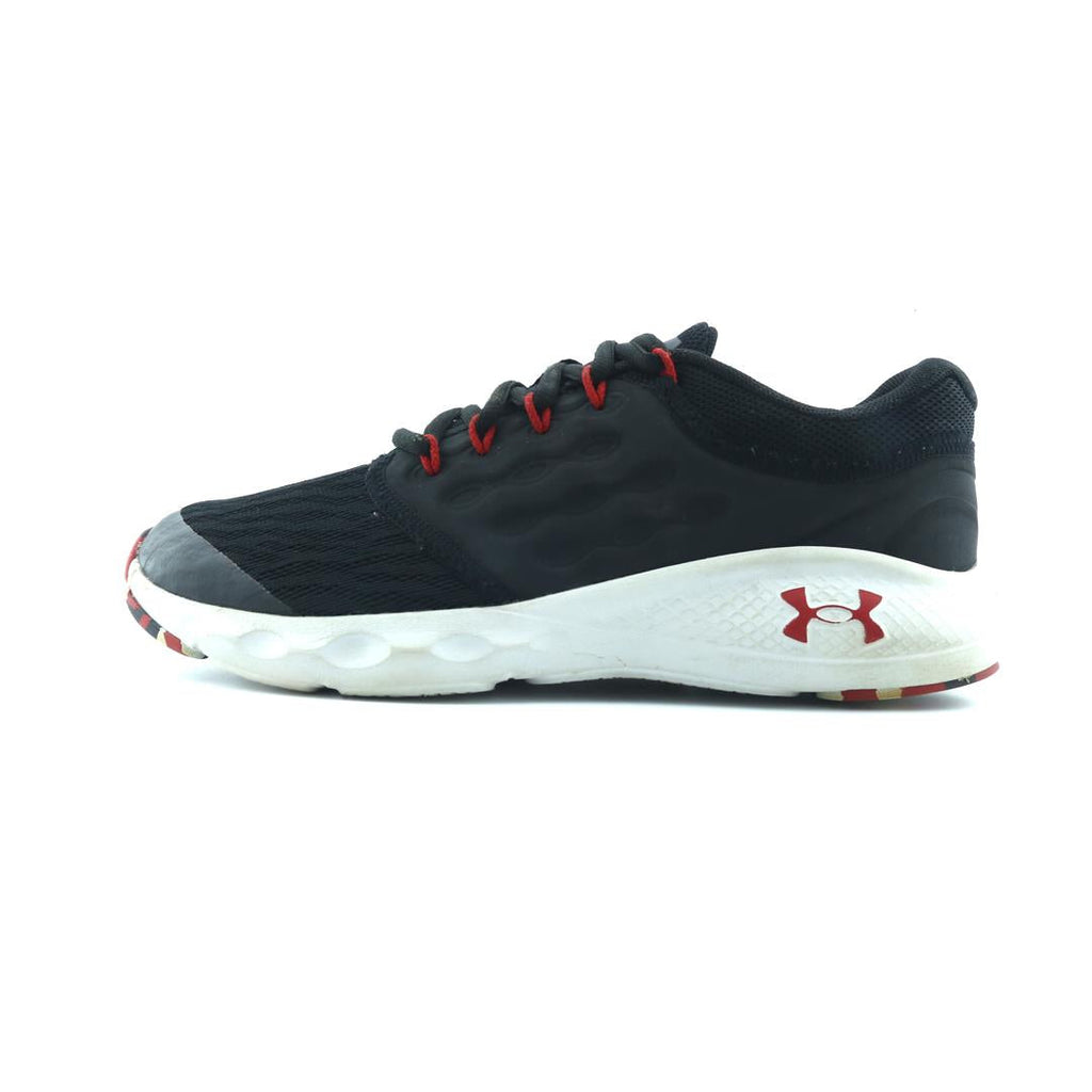 UNDER ARMOUR CHARGED VANTAGE