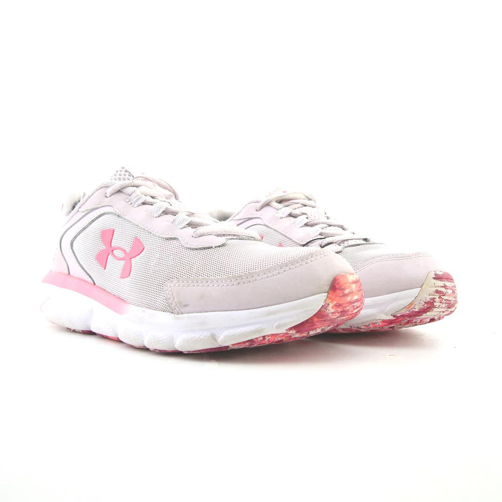 UNDER ARMOUR ASSERT 9