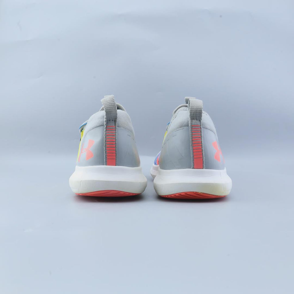 UNDER ARMOUR  INFINITY