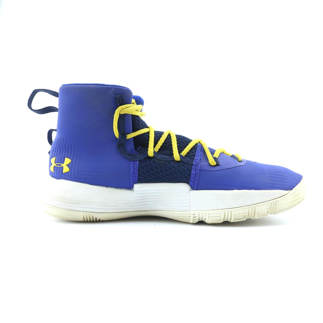 UNDER ARMOUR  CURRY 3ZER0 2