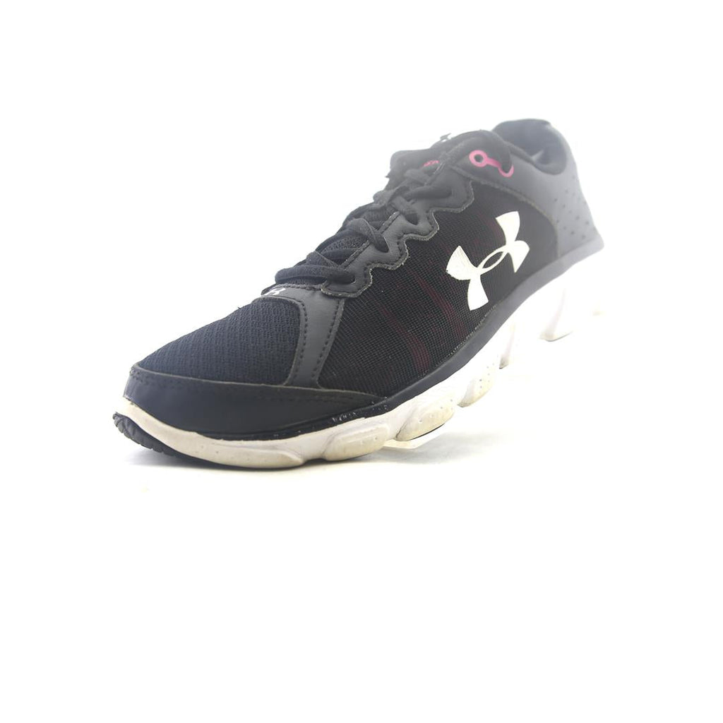 UNDER ARMOUR CHARGED ASSERT 6