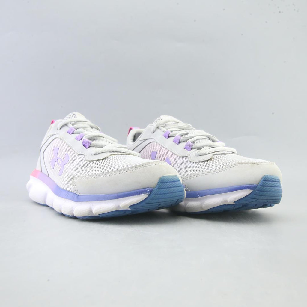 UNDER ARMOUR ASSERT 9