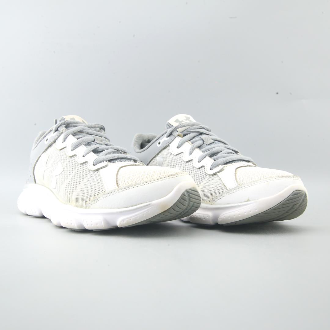 UNDER ARMOUR CHARGED ASSERT 6