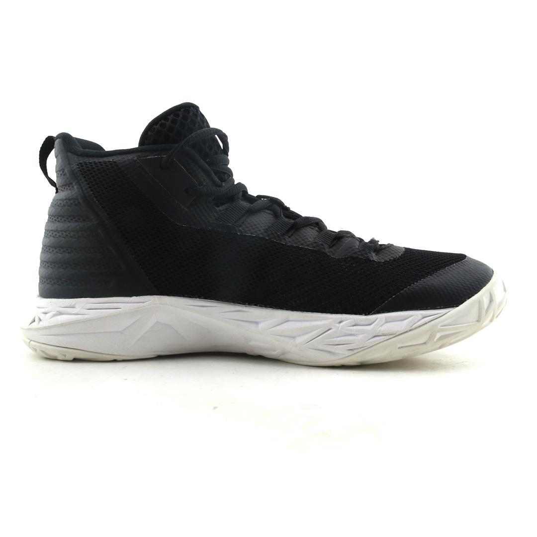 UNDER ARMOUR JET MID