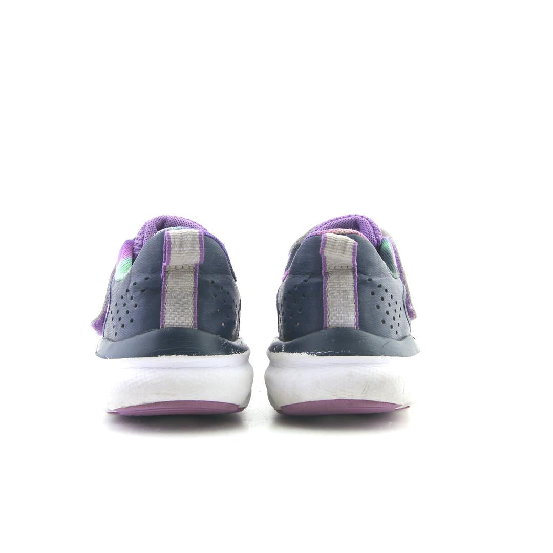 UNDER ARMOUR  ASSERT 9 AC