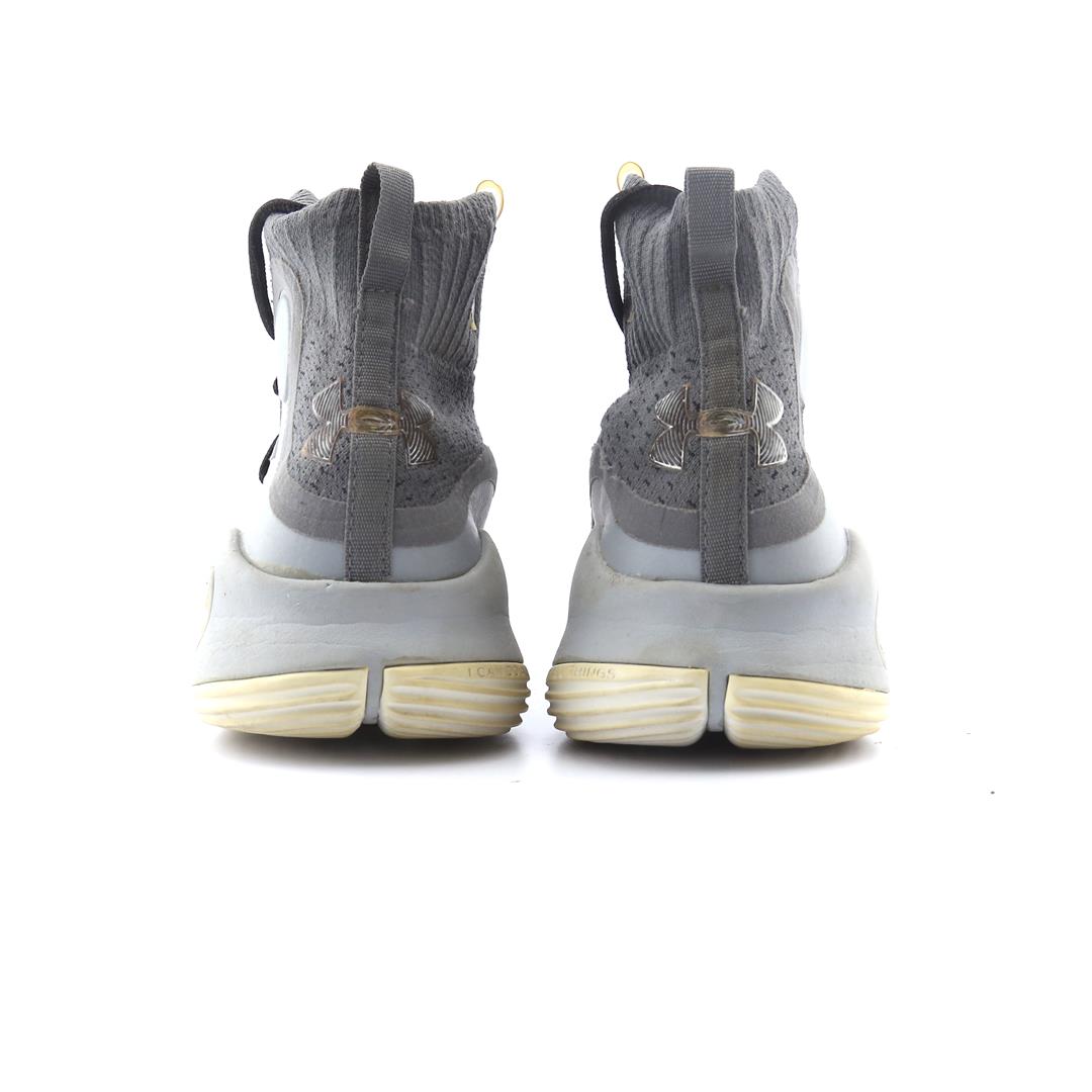 UNDER ARMOUR CURRY 4 MID