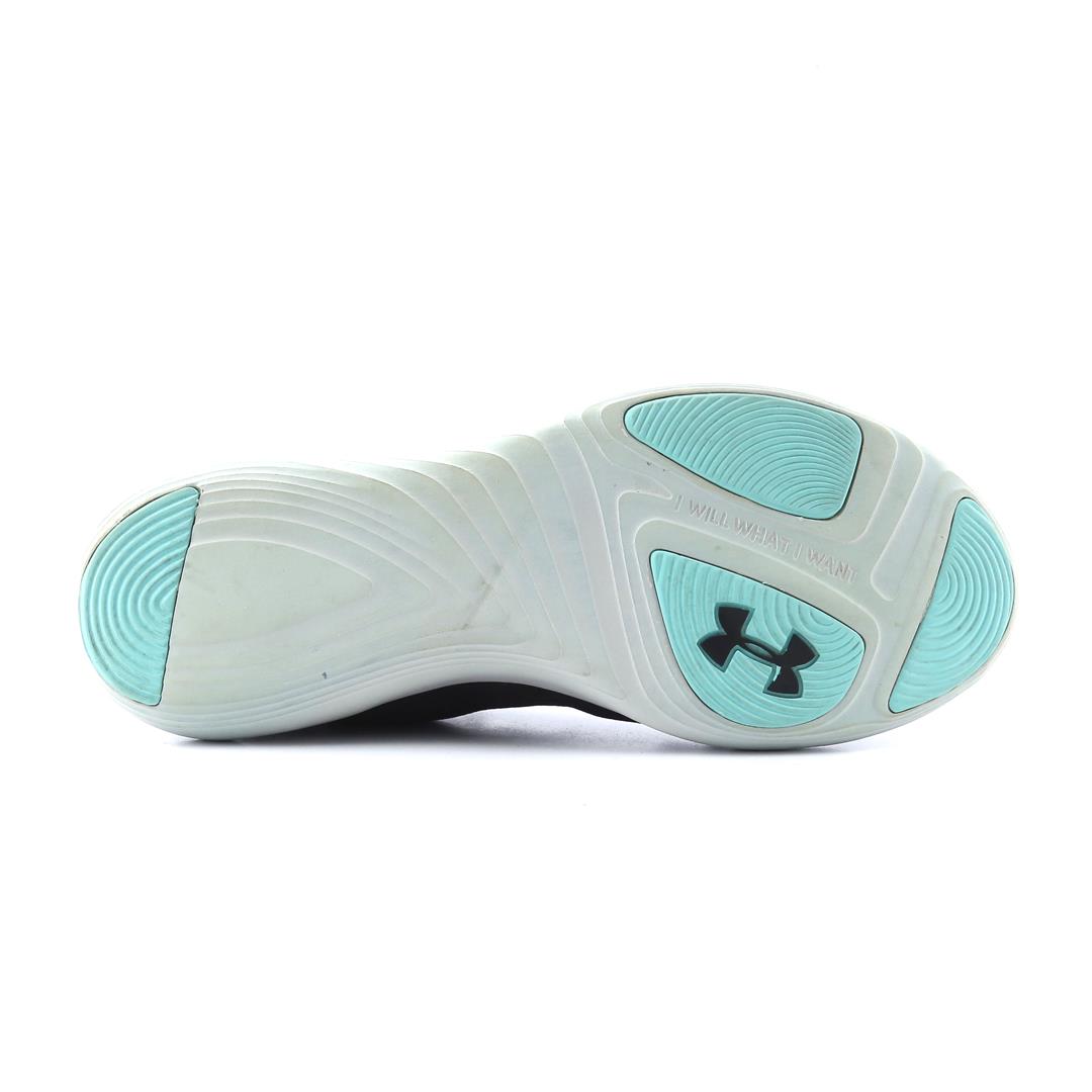 UNDER ARMOUR STREET PRECISION