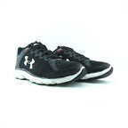 UNDER ARMOUR ASSERT 9