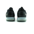UNDER ARMOUR  TRIBASE REIGN 3