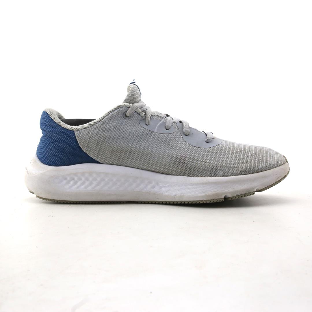 UNDER ARMOUR CHARGED PURSUIT 3