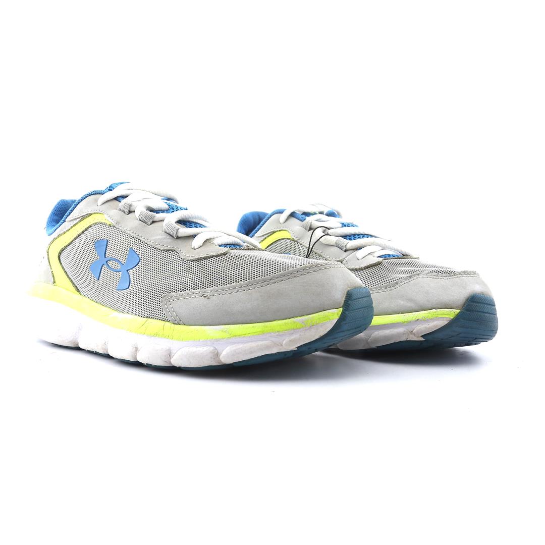 UNDER ARMOUR ASSERT 9