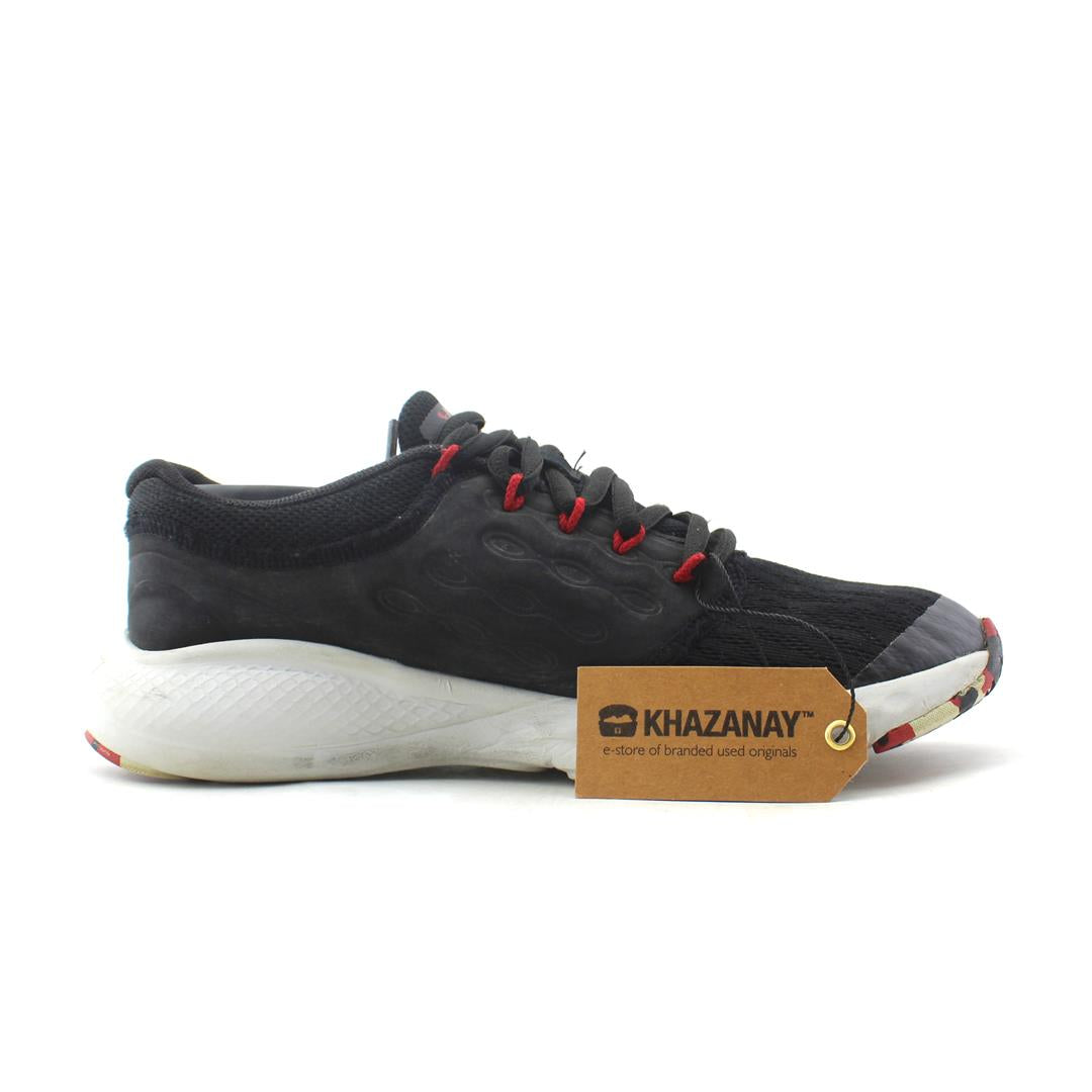 UNDER ARMOUR VANTAGE