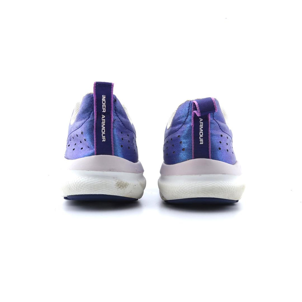 UNDER ARMOUR CHARGED ASSERT 8