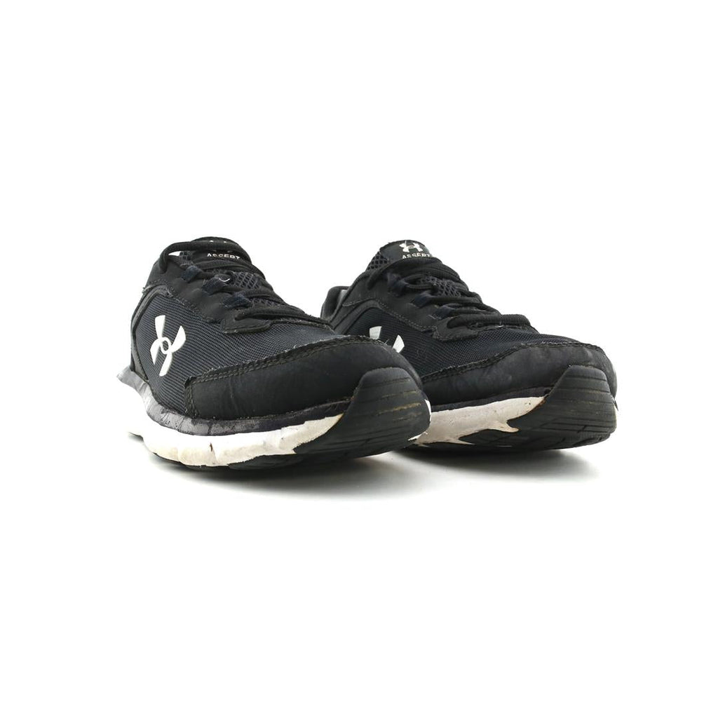 UNDER ARMOUR ASSERT 9