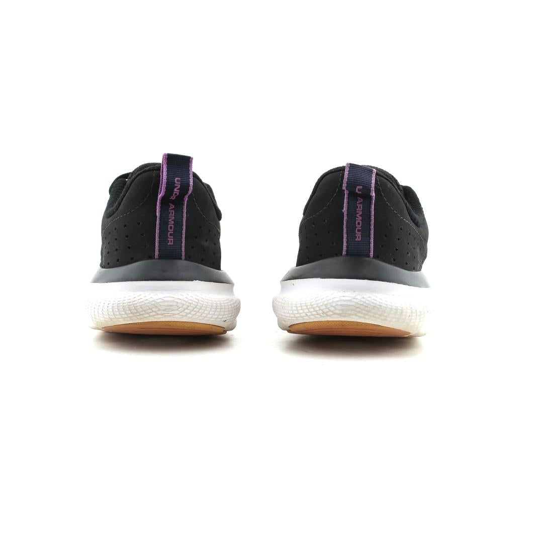 UNDER ARMOUR CHARGED ASSERT 8