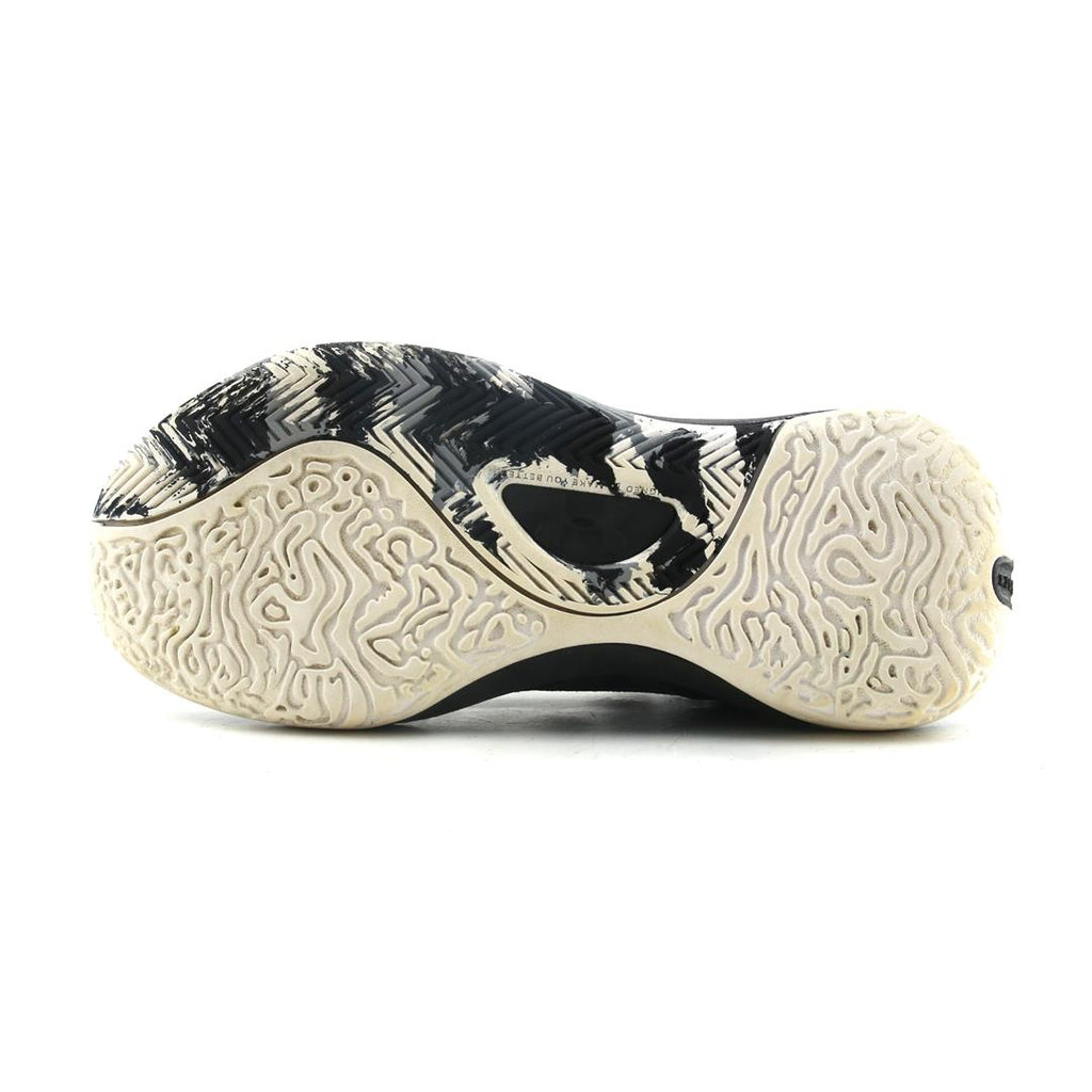 UNDER ARMOUR LOCKDOWN 6