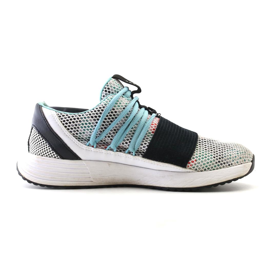 UNDER ARMOUR  CHARGED PURSUIT 3