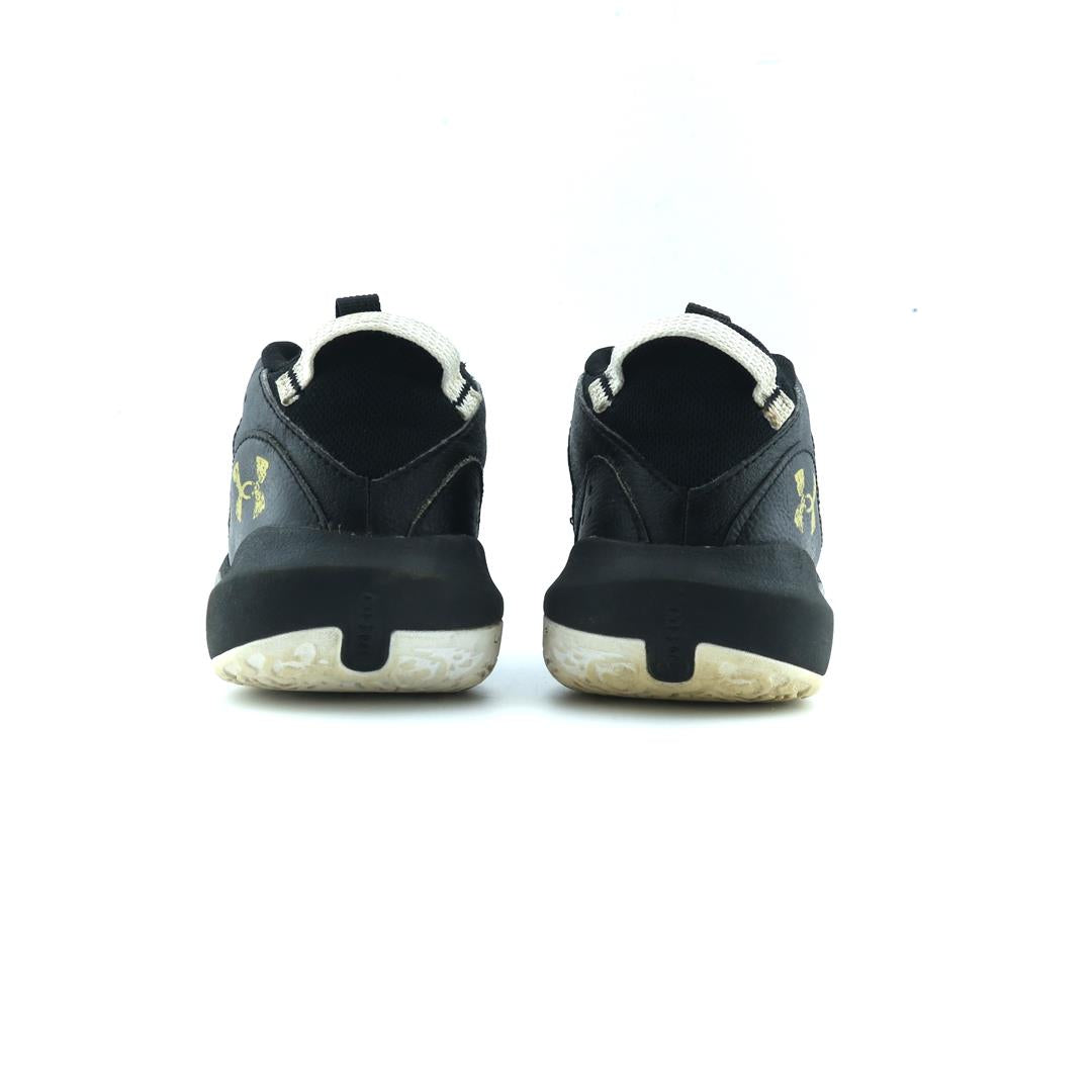 UNDER ARMOUR LOCKDOWN 6