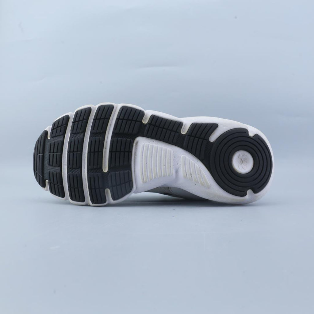 UNDER ARMOUR CHARGED ASSERT 9