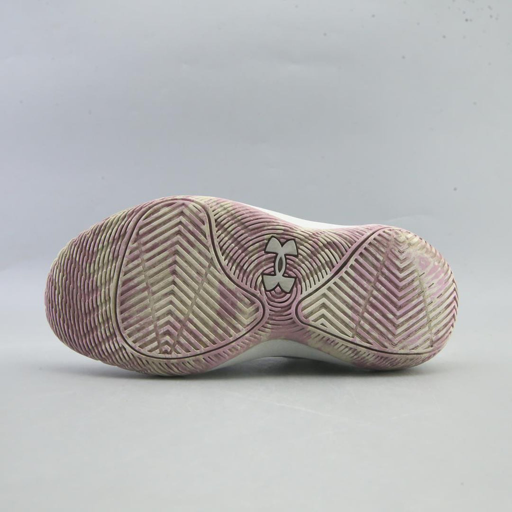 UNDER ARMOUR  JET 21