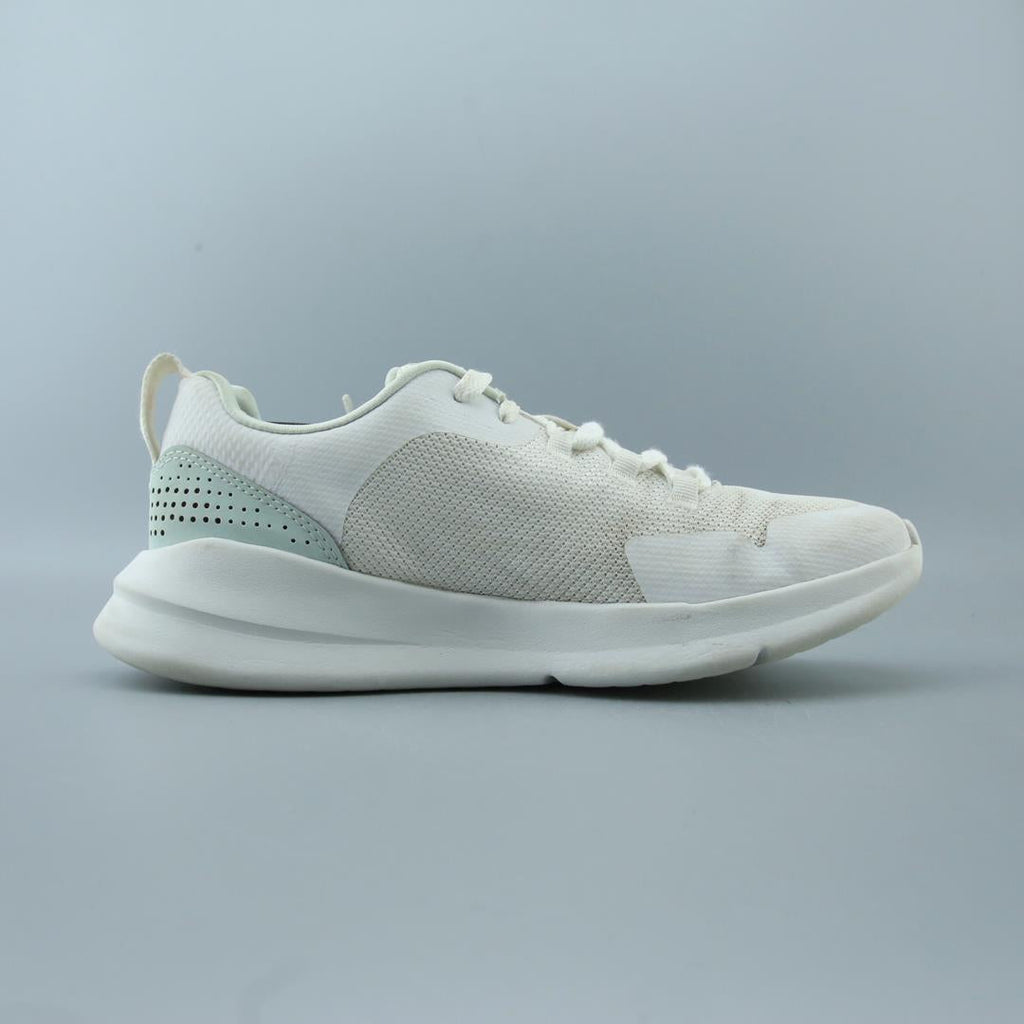 UNDER ARMOUR W ESSENTIAL