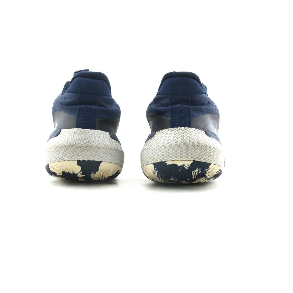 UNDER ARMOUR HOVR BREAKTHRU