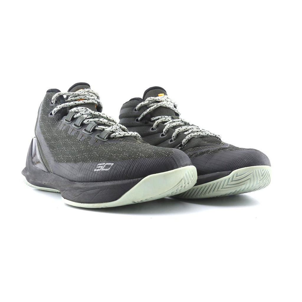 UNDER ARMOUR CURRY 3