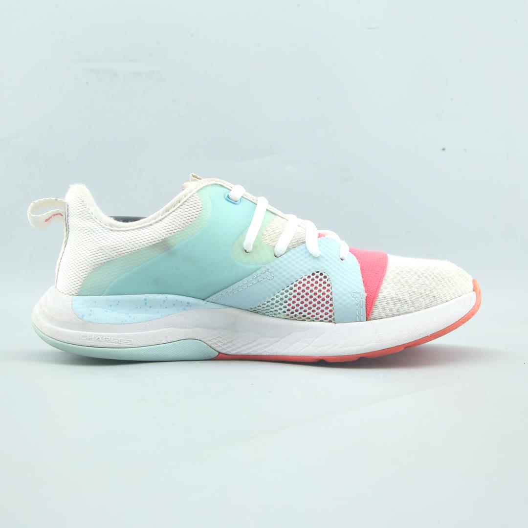 UNDER ARMOUR CHARGED BREATHE LACE TR