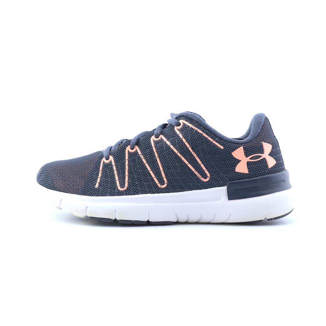 UNDER ARMOUR THRILL 3