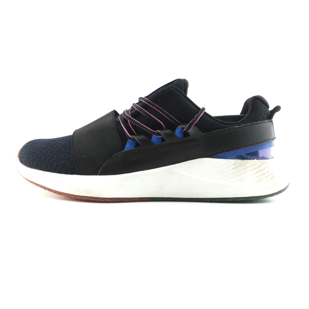 UNDER ARMOUR CHARGED BREATHE