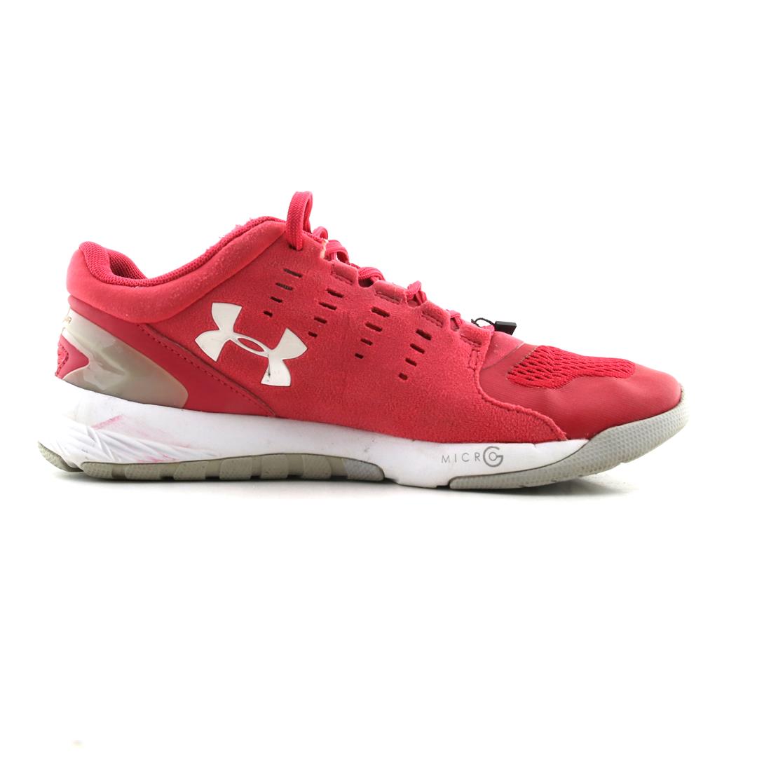 UNDER ARMOUR CHARGED STUNNER