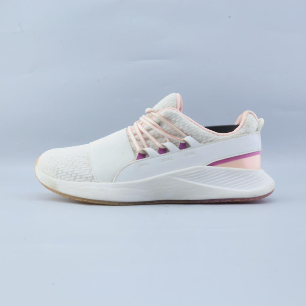 UNDER ARMOUR CHARGED BREATHE