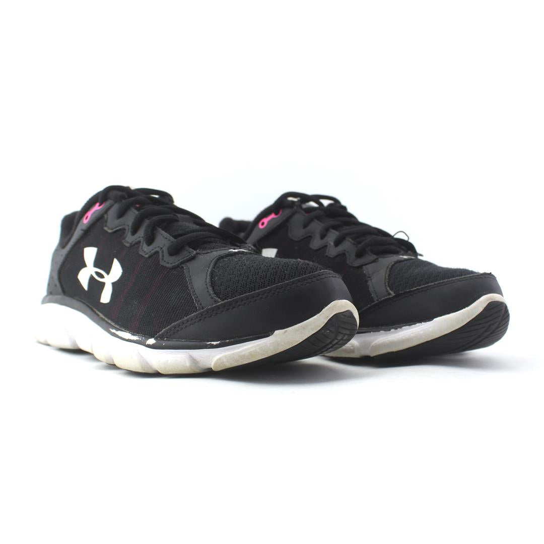 UNDER ARMOUR ASSERT 7