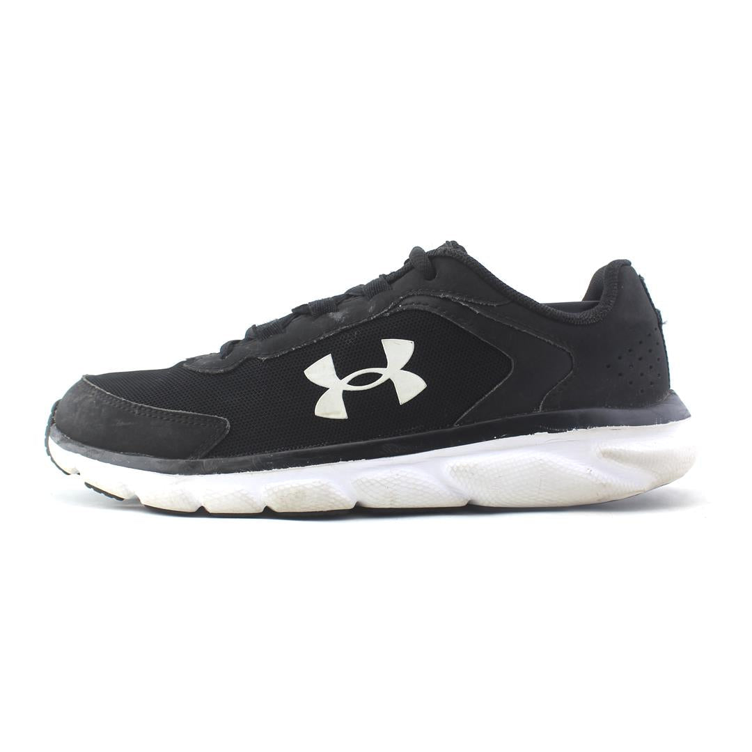UNDER ARMOUR ASSERT 9