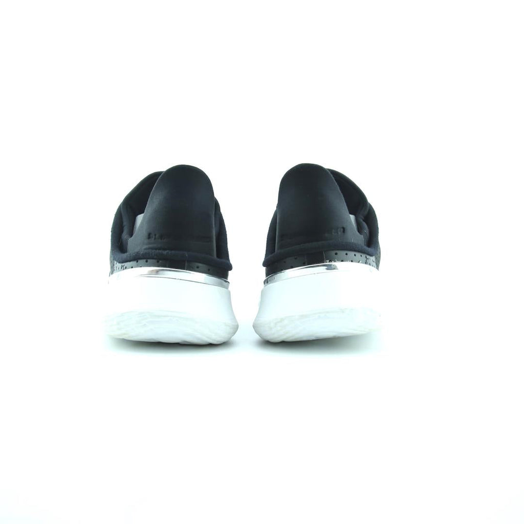 UNDER ARMOUR SLIPSPEED™