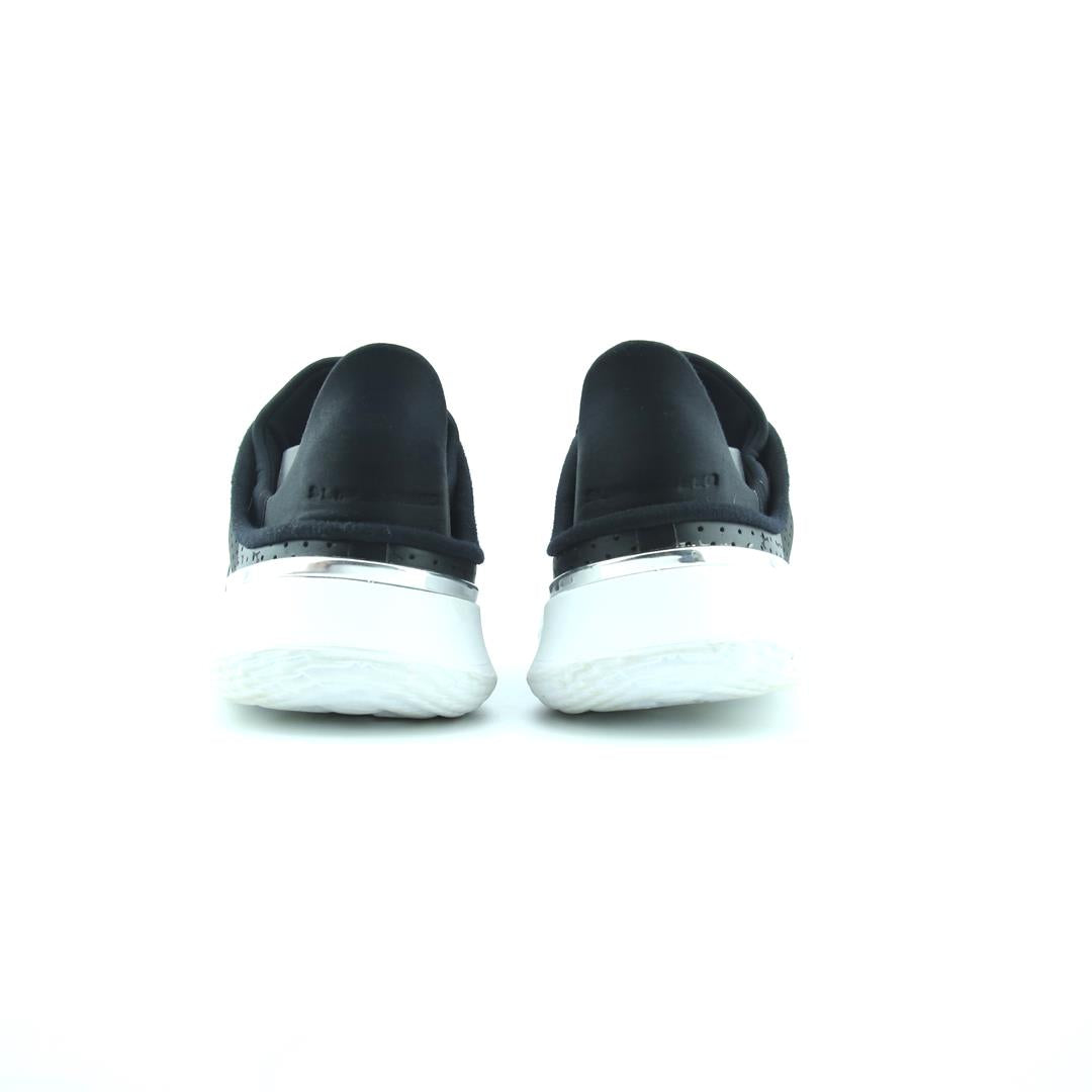 UNDER ARMOUR SLIPSPEED™