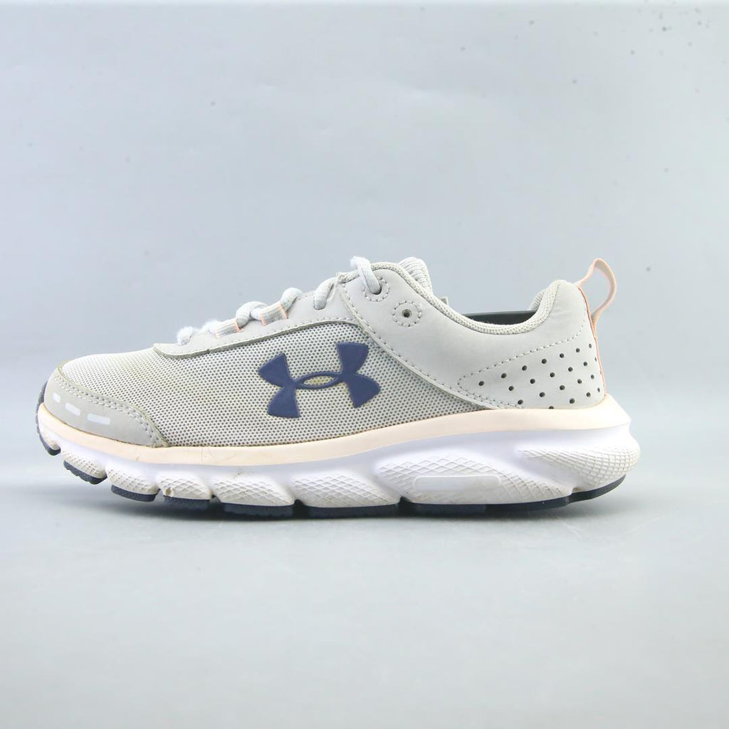 UNDER ARMOUR CHARGED ASSERT 8