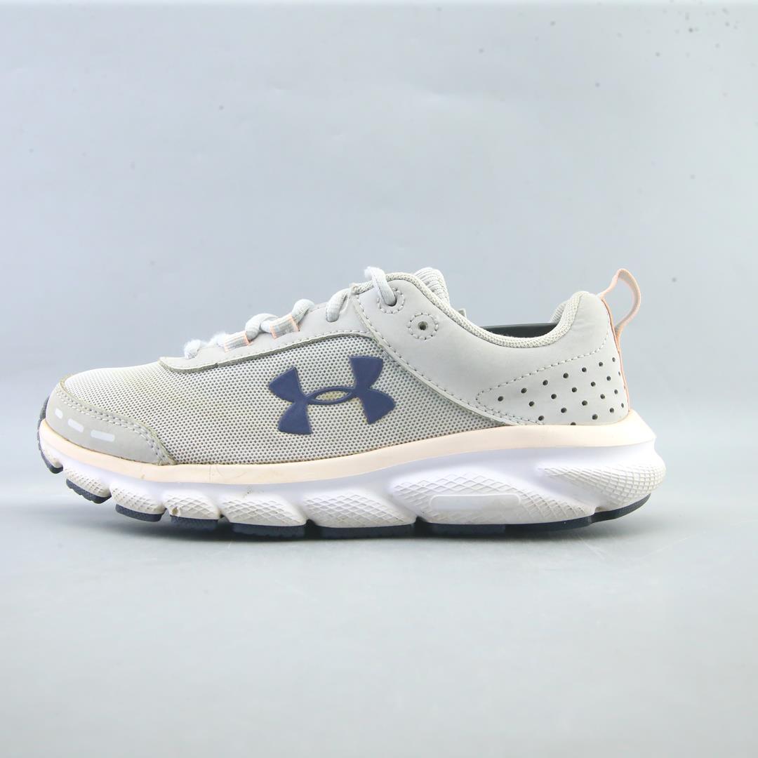UNDER ARMOUR CHARGED ASSERT 8